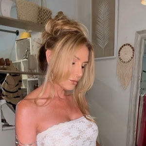 Meet your Posher, Dena